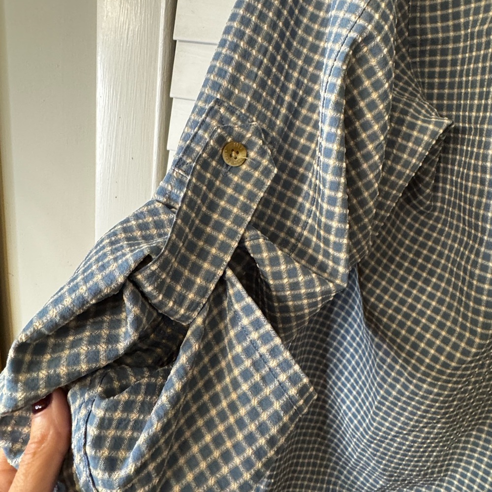 L.L. Bean Blue and White Button-Up Shirt - Picture 4 of 8